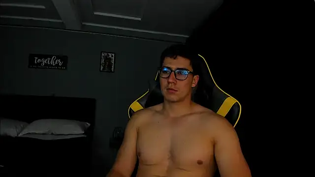 owengray2n online show from October 15, 12:22 am