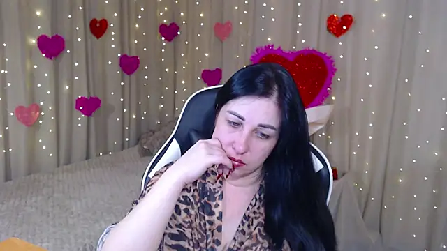 JillStevens online show from February 22, 12:01 am