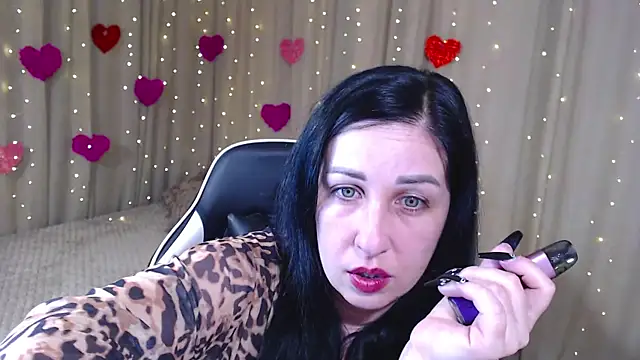 JillStevens online show from April 8, 12:21 am