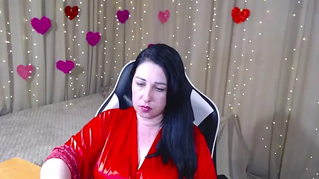 Snapshot of JillStevens chatting on April 20, 6:20 pm JillStevens online show from April 20, 6:20 pm