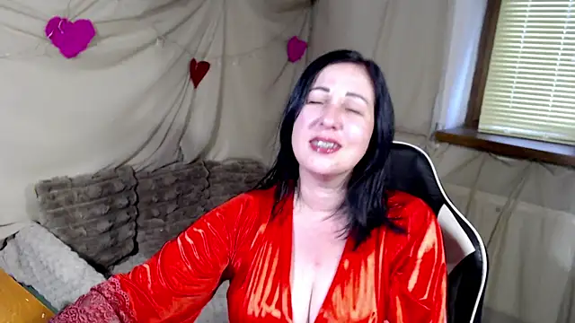 Snapshot of JillStevens chatting on June 19, 5:06 pm JillStevens online show from June 19, 5:06 pm