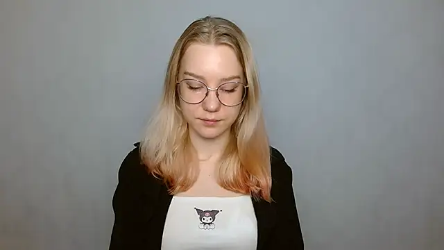 Snapshot of cindi_hot chatting on January 21, 10:19 am cindi hot online show from January 21, 10:19 am