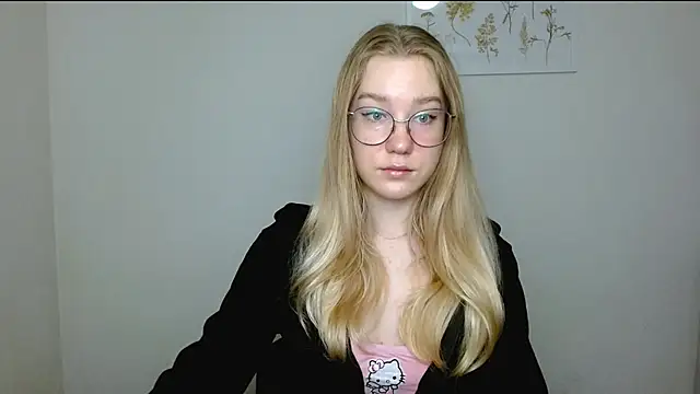 Snapshot of cindi_hot chatting on November 2, 9:44 am cindi hot online show from November 2, 9:44 am