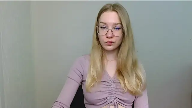 cindi hot online show from February 17, 12:23 pm