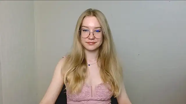 cindi hot online show from July 11, 10:29 am