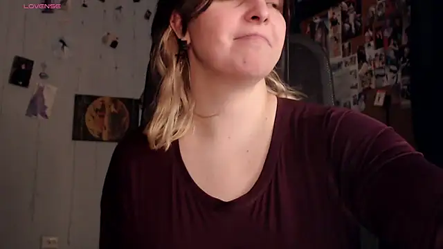 Saya sweet online show from February 11, 12:32 pm