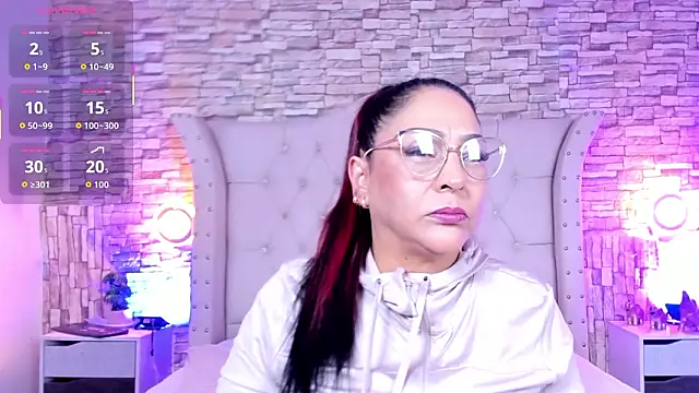 Gina Myers online show from February 3, 11:26 am