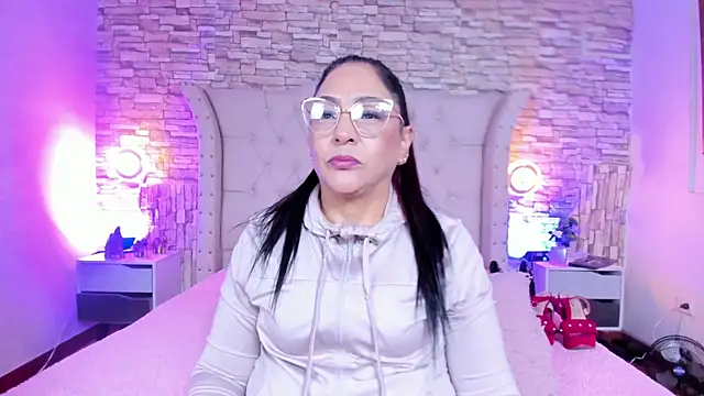 Gina Myers online show from February 8, 12:08 pm