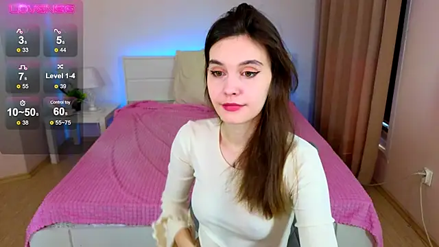 Snapshot of SusieMorris chatting on March 22, 1:54 am SusieMorris online show from March 22, 1:54 am