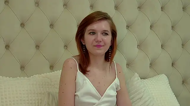 LessySmith online show from March 9, 10:30 pm