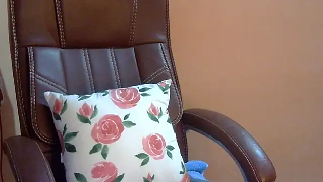 Hotty Bitch online show from February 14, 5:43 pm