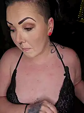 -BonnieBlack- online show from February 22, 8:20 pm