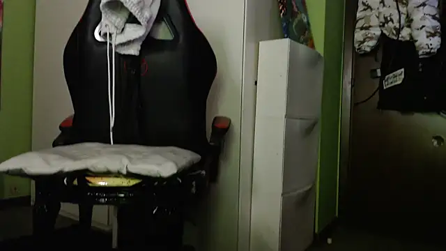 Snapshot of MASTERMONEY chatting on January 25, 12:27 am MASTERMONEY online show from January 25, 12:27 am