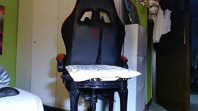 Snapshot of MASTERMONEY chatting on February 5, 5:42 pm MASTERMONEY online show from February 5, 5:42 pm