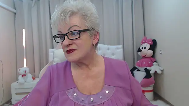 KayleSmoll online show from March 17, 8:01 pm