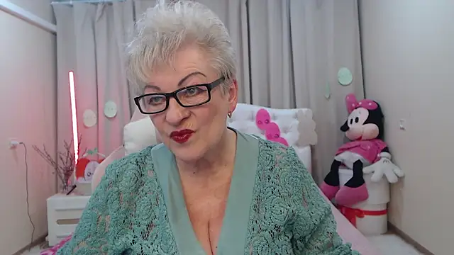 KayleSmoll online show from April 10, 6:56 pm