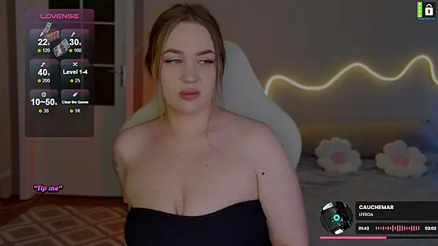 Snapshot of -LinaLove- chatting on July 26, 9:32 pm -LinaLove- online show from July 26, 9:32 pm