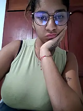 Sofythom1 online show from March 22, 1:20 am