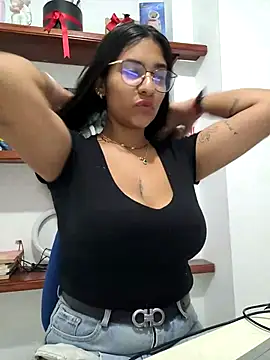 Sofythom1 online show from July 19, 3:21 am