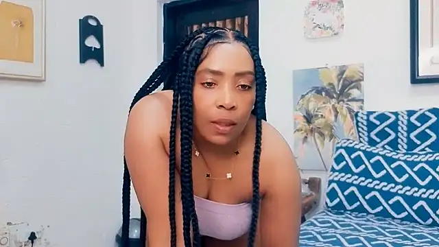 Snapshot of GiantBootyMilf chatting on May 18, 8:03 pm GiantBootyMilf online show from May 18, 8:03 pm