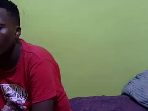 Snapshot of QUEEN-LIZ chatting on March 20, 9:37 am QUEEN-LIZ online show from March 20, 9:37 am