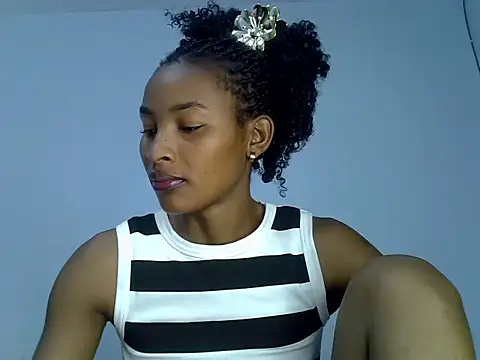 cute-alexis online show from September 16, 8:37 am