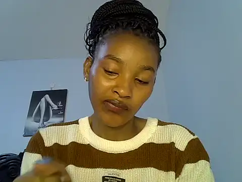 cute-alexis online show from April 13, 8:31 am