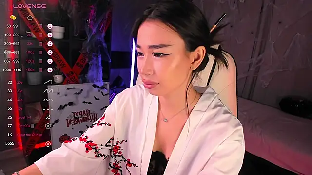 Snapshot of sensualily chatting on October 29, 1:57 pm sensualily online show from October 29, 1:57 pm