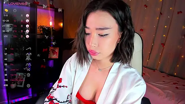 sensualily online show from February 20, 3:45 pm