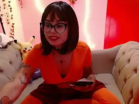 ellaxblair online show from October 23, 10:52 pm