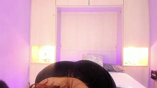 Snapshot of KendallRosse1 chatting on January 25, 12:37 pm KendallRosse1 online show from January 25, 12:37 pm