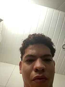 Snapshot of RDbruto chatting on December 25, 6:20 am RDbruto online show from December 25, 6:20 am