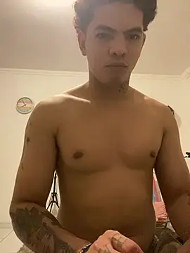 Snapshot of RDbruto chatting on February 8, 10:51 pm RDbruto online show from February 8, 10:51 pm