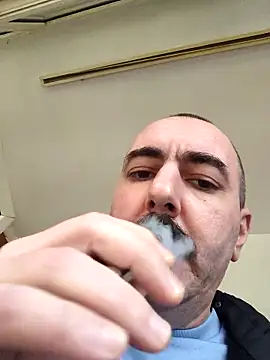 Snapshot of Maryo0001 chatting on November 8, 1:44 pm Maryo0001 online show from November 8, 1:44 pm