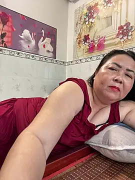 NDith online show from April 14, 10:43 am