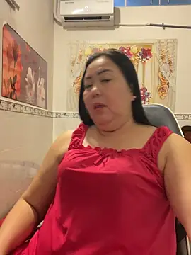 Snapshot of NDith chatting on May 14, 12:01 pm NDith online show from May 14, 12:01 pm