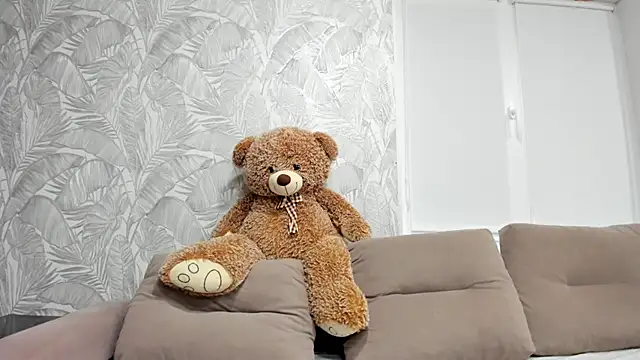 Snapshot of Karina_sunny chatting on February 12, 7:45 pm Karina sunny online show from February 12, 7:45 pm