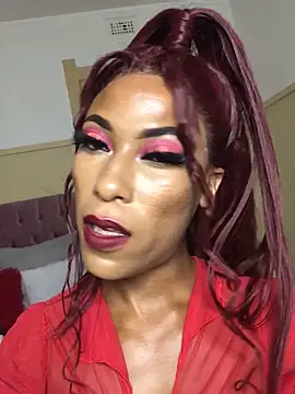 Snapshot of Kylie_Hairy_Bbc chatting on April 12, 11:10 pm Kylie Hairy Bbc online show from April 12, 11:10 pm