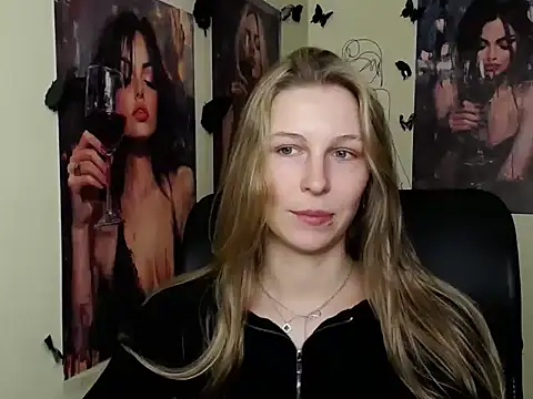 StrangerGi online show from April 23, 11:31 am