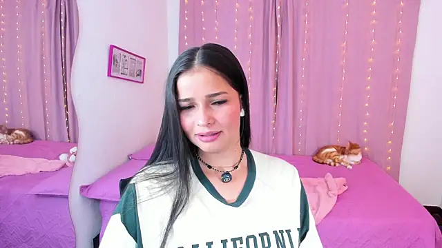 Snapshot of Abby_Parker1 chatting on July 23, 12:24 am Abby Parker1 online show from July 23, 12:24 am