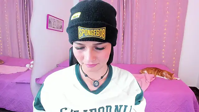 Snapshot of Abby_Parker1 chatting on July 23, 1:58 am Abby Parker1 online show from July 23, 1:58 am