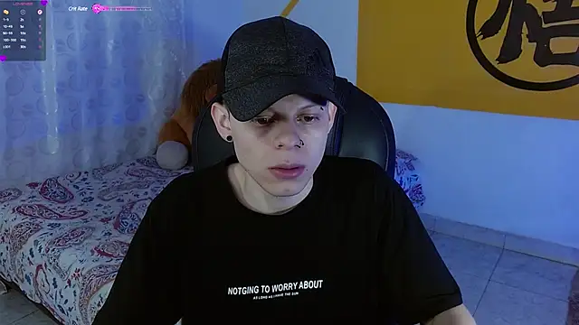 Snapshot of Matthew_Boy_ chatting on December 11, 4:07 am Matthew Boy  online show from December 11, 4:07 am