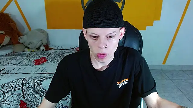 Snapshot of Matthew_Boy_ chatting on January 21, 4:37 pm Matthew Boy  online show from January 21, 4:37 pm