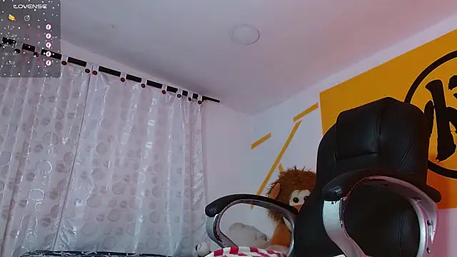 Snapshot of Matthew_Boy_ chatting on February 5, 8:43 am Matthew Boy  online show from February 5, 8:43 am