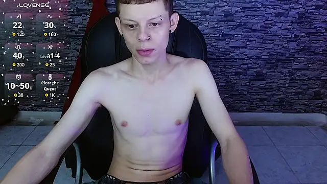 Snapshot of Matthew_Boy_ chatting on March 8, 8:14 pm Matthew Boy  online show from March 8, 8:14 pm