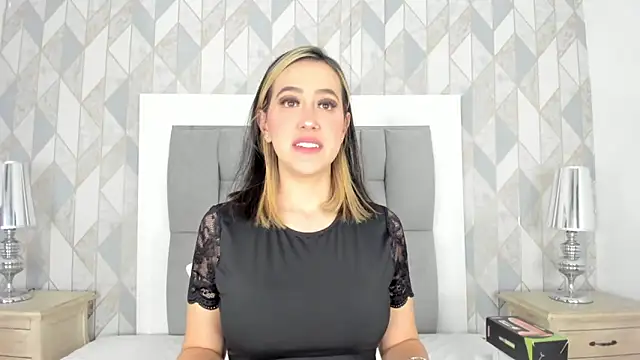 Snapshot of anais_cooper chatting on February 5, 11:34 am anais cooper online show from February 5, 11:34 am
