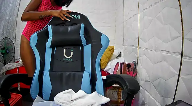 Snapshot of Mendoza_Amaranata chatting on March 2, 5:47 pm Mendoza Amaranata online show from March 2, 5:47 pm