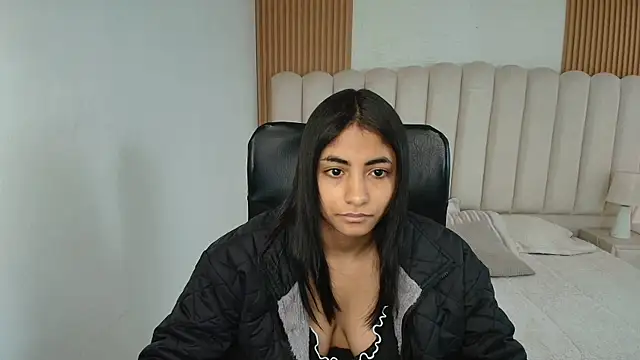 Snapshot of shaneelle chatting on May 1, 12:10 pm shaneelle online show from May 1, 12:10 pm