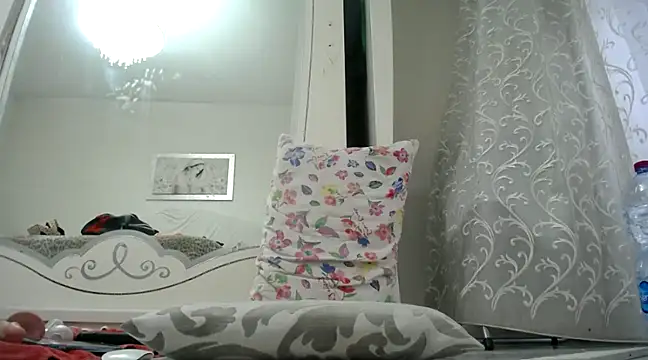 Snapshot of Porcellinahotxx chatting on March 3, 8:27 am Porcellinahotxx online show from March 3, 8:27 am