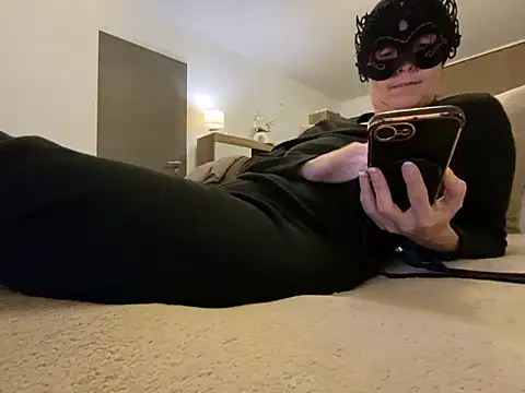 Marilou1983 online show from February 16, 10:06 pm